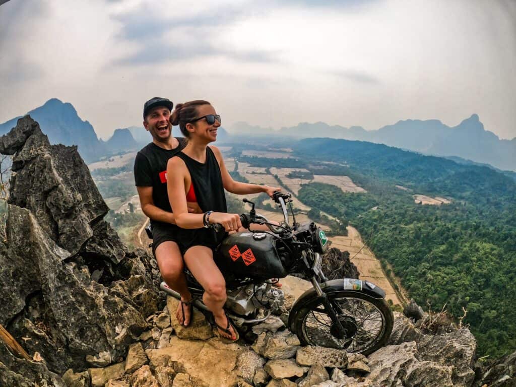 Cesta okolo sveta alebo ako všetko predali||||||||||