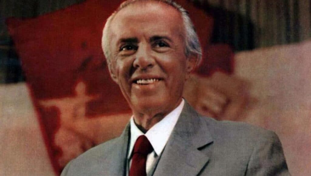 Enver Hodža alebo ako sa Albánsko stalo KĽDR Európy||||