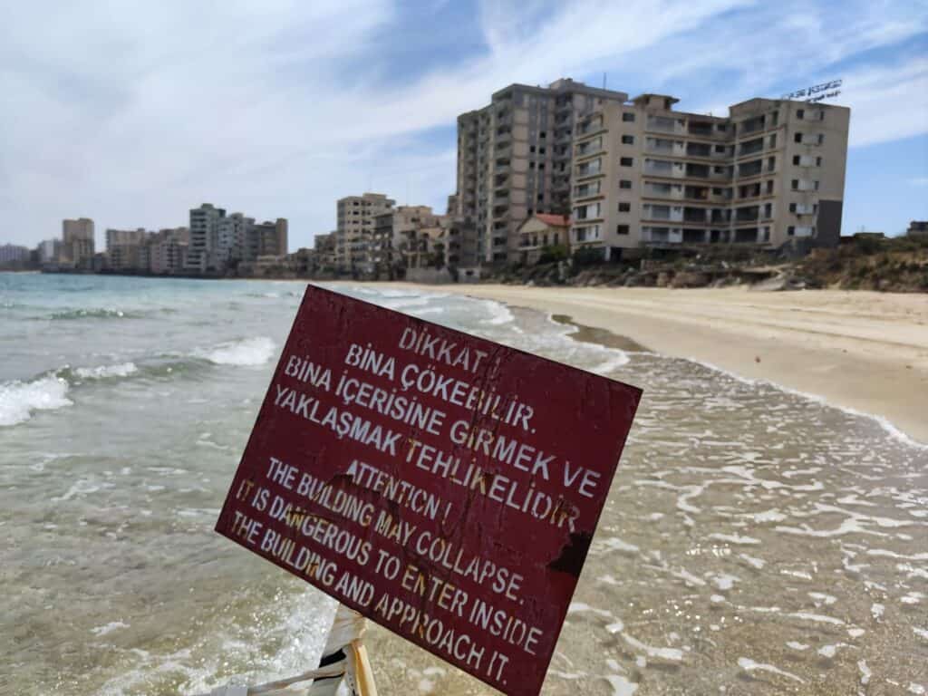 Mesto duchov Varosha v Severocyperskej tureckej republike|||||||