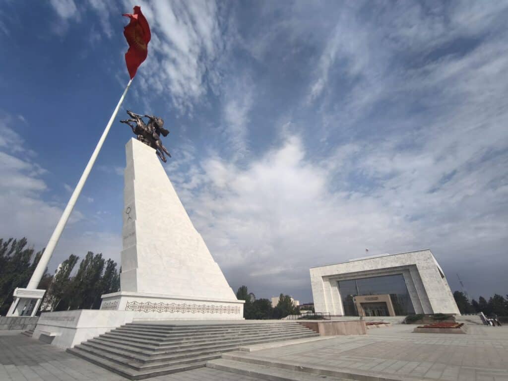 Sovietsky pamatnik v Kirgizsku